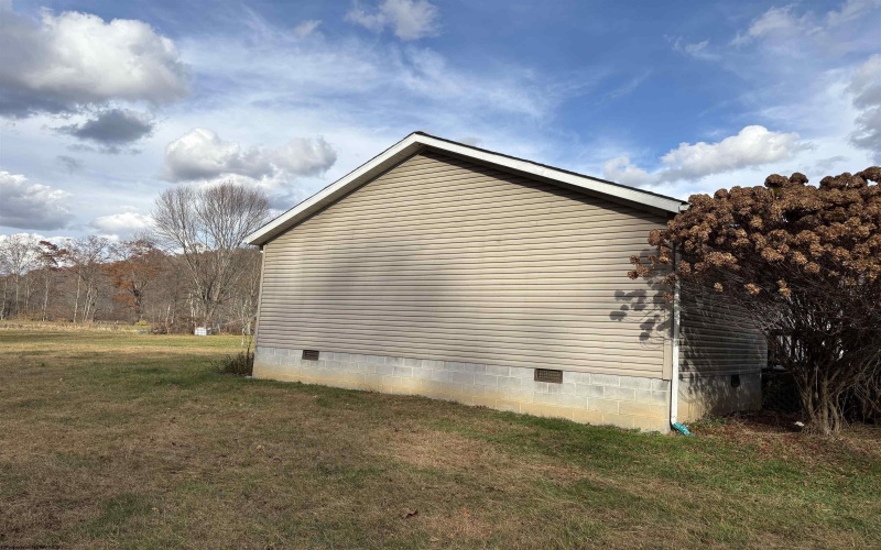 151 Pear Tree Lane, Tallmansville, West Virginia 26237, 3 Bedrooms Bedrooms, 8 Rooms Rooms,2 BathroomsBathrooms,Single Family Detached,For Sale,Pear Tree,10162398 151 Pear Tree Lane, Tallmansville, West Virginia 26237, 3 Bedrooms Bedrooms, 8 Rooms Rooms,2 BathroomsBathrooms,Single Family Detached,For Sale,Pear Tree,10162398