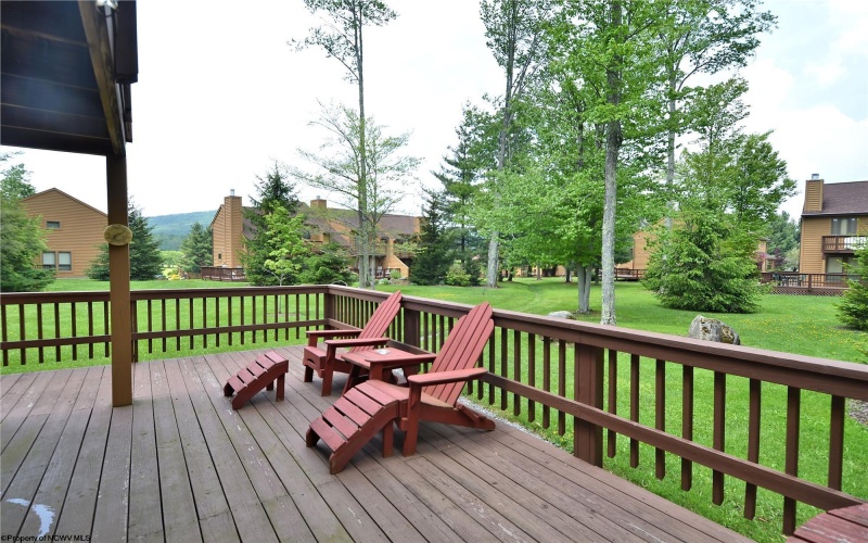 45 Deerfield Circle, Davis, West Virginia 26260, 3 Bedrooms Bedrooms, 8 Rooms Rooms,3 BathroomsBathrooms,Single Family Attached,For Sale,Deerfield,10162401