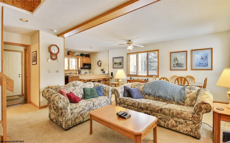 45 Deerfield Circle, Davis, West Virginia 26260, 3 Bedrooms Bedrooms, 8 Rooms Rooms,3 BathroomsBathrooms,Single Family Attached,For Sale,Deerfield,10162401