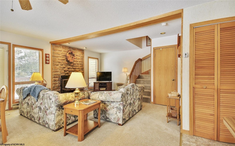 45 Deerfield Circle, Davis, West Virginia 26260, 3 Bedrooms Bedrooms, 8 Rooms Rooms,3 BathroomsBathrooms,Single Family Attached,For Sale,Deerfield,10162401