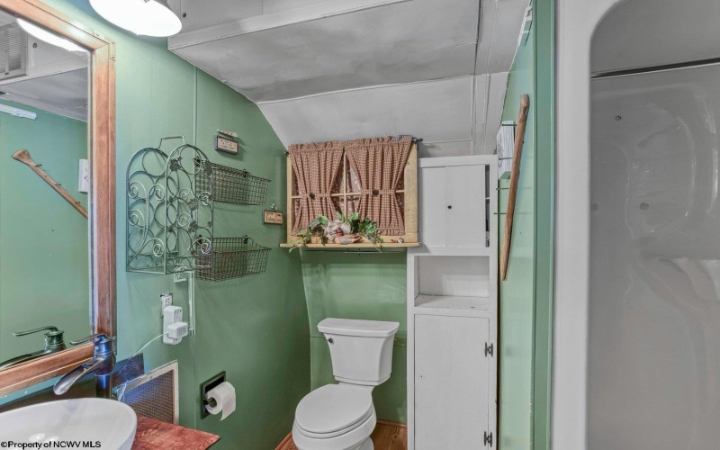 1218 Alpine Drive, Terra Alta, West Virginia 26764, 3 Bedrooms Bedrooms, 8 Rooms Rooms,2 BathroomsBathrooms,Single Family Detached,For Sale,Alpine,10162402 1218 Alpine Drive, Terra Alta, West Virginia 26764, 3 Bedrooms Bedrooms, 8 Rooms Rooms,2 BathroomsBathrooms,Single Family Detached,For Sale,Alpine,10162402