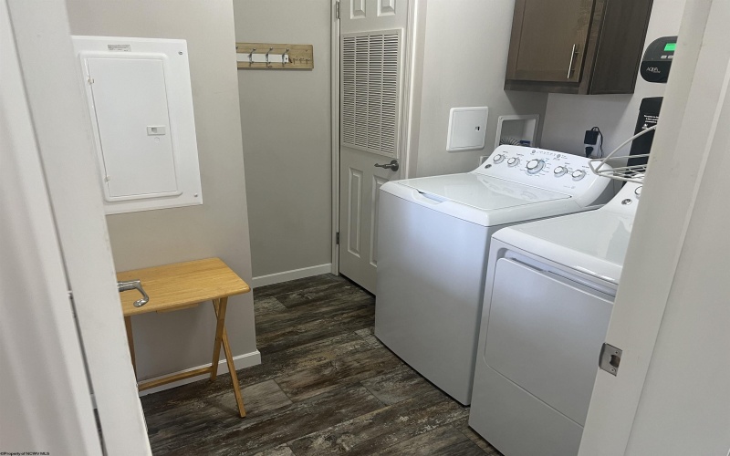 2716 Right Freemans Creek Road, Weston, West Virginia 26452, 3 Bedrooms Bedrooms, 9 Rooms Rooms,2 BathroomsBathrooms,Single Family Detached,For Sale,Right Freemans Creek,10162407 2716 Right Freemans Creek Road, Weston, West Virginia 26452, 3 Bedrooms Bedrooms, 9 Rooms Rooms,2 BathroomsBathrooms,Single Family Detached,For Sale,Right Freemans Creek,10162407