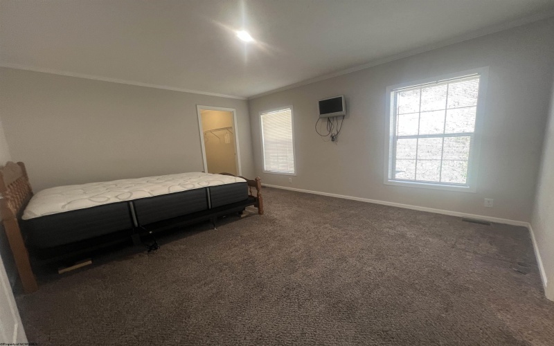 2716 Right Freemans Creek Road, Weston, West Virginia 26452, 3 Bedrooms Bedrooms, 9 Rooms Rooms,2 BathroomsBathrooms,Single Family Detached,For Sale,Right Freemans Creek,10162407 2716 Right Freemans Creek Road, Weston, West Virginia 26452, 3 Bedrooms Bedrooms, 9 Rooms Rooms,2 BathroomsBathrooms,Single Family Detached,For Sale,Right Freemans Creek,10162407