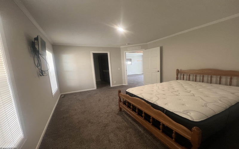 2716 Right Freemans Creek Road, Weston, West Virginia 26452, 3 Bedrooms Bedrooms, 9 Rooms Rooms,2 BathroomsBathrooms,Single Family Detached,For Sale,Right Freemans Creek,10162407 2716 Right Freemans Creek Road, Weston, West Virginia 26452, 3 Bedrooms Bedrooms, 9 Rooms Rooms,2 BathroomsBathrooms,Single Family Detached,For Sale,Right Freemans Creek,10162407