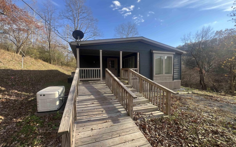 2716 Right Freemans Creek Road, Weston, West Virginia 26452, 3 Bedrooms Bedrooms, 9 Rooms Rooms,2 BathroomsBathrooms,Single Family Detached,For Sale,Right Freemans Creek,10162407 2716 Right Freemans Creek Road, Weston, West Virginia 26452, 3 Bedrooms Bedrooms, 9 Rooms Rooms,2 BathroomsBathrooms,Single Family Detached,For Sale,Right Freemans Creek,10162407