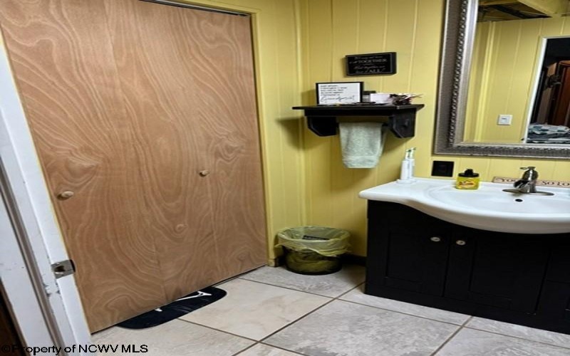 288 Rada Avenue, Weston, West Virginia 26452, 3 Bedrooms Bedrooms, 6 Rooms Rooms,1 BathroomBathrooms,Single Family Detached,For Sale,Rada,10162406 288 Rada Avenue, Weston, West Virginia 26452, 3 Bedrooms Bedrooms, 6 Rooms Rooms,1 BathroomBathrooms,Single Family Detached,For Sale,Rada,10162406