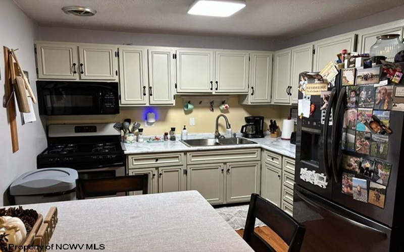 288 Rada Avenue, Weston, West Virginia 26452, 3 Bedrooms Bedrooms, 6 Rooms Rooms,1 BathroomBathrooms,Single Family Detached,For Sale,Rada,10162406 288 Rada Avenue, Weston, West Virginia 26452, 3 Bedrooms Bedrooms, 6 Rooms Rooms,1 BathroomBathrooms,Single Family Detached,For Sale,Rada,10162406