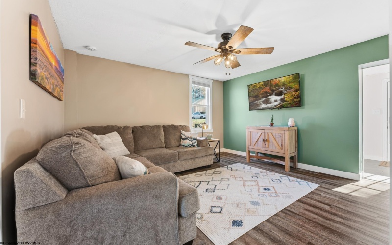 518 Wisconsin Avenue, Westover, West Virginia 26501, 3 Bedrooms Bedrooms, 9 Rooms Rooms,1 BathroomBathrooms,Single Family Detached,For Sale,Wisconsin,10162415 518 Wisconsin Avenue, Westover, West Virginia 26501, 3 Bedrooms Bedrooms, 9 Rooms Rooms,1 BathroomBathrooms,Single Family Detached,For Sale,Wisconsin,10162415