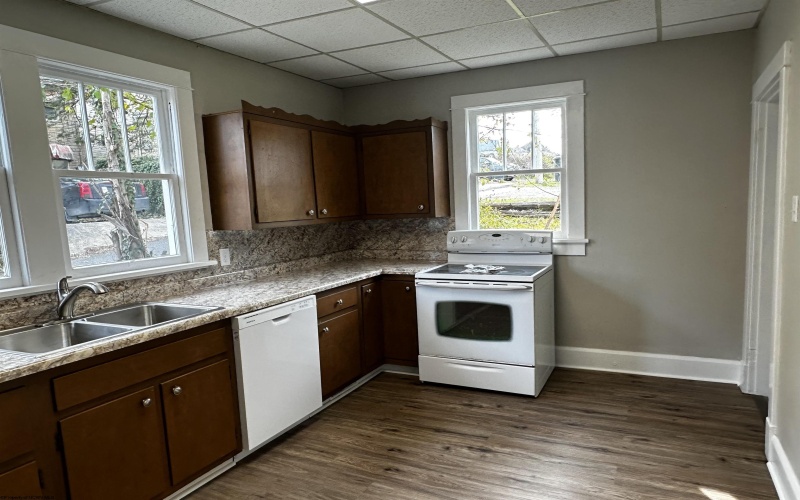 608 6TH Street, Fairmont, West Virginia 26554, 3 Bedrooms Bedrooms, 7 Rooms Rooms,1 BathroomBathrooms,Single Family Detached,For Sale,6TH,10162420 608 6TH Street, Fairmont, West Virginia 26554, 3 Bedrooms Bedrooms, 7 Rooms Rooms,1 BathroomBathrooms,Single Family Detached,For Sale,6TH,10162420