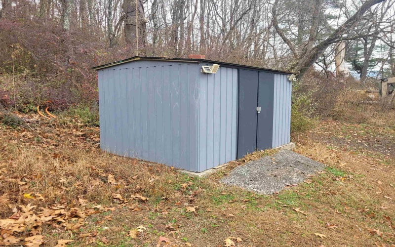 212 Valley Chapel Road, Weston, West Virginia 26452-0000, 2 Bedrooms Bedrooms, 4 Rooms Rooms,1 BathroomBathrooms,Single Family Detached,For Sale,Valley Chapel,10162418 212 Valley Chapel Road, Weston, West Virginia 26452-0000, 2 Bedrooms Bedrooms, 4 Rooms Rooms,1 BathroomBathrooms,Single Family Detached,For Sale,Valley Chapel,10162418