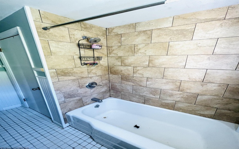 38 John Deere Drive, Fairmont, West Virginia 26554, 3 Bedrooms Bedrooms, 7 Rooms Rooms,2 BathroomsBathrooms,Single Family Detached,For Sale,John Deere,10162429 38 John Deere Drive, Fairmont, West Virginia 26554, 3 Bedrooms Bedrooms, 7 Rooms Rooms,2 BathroomsBathrooms,Single Family Detached,For Sale,John Deere,10162429