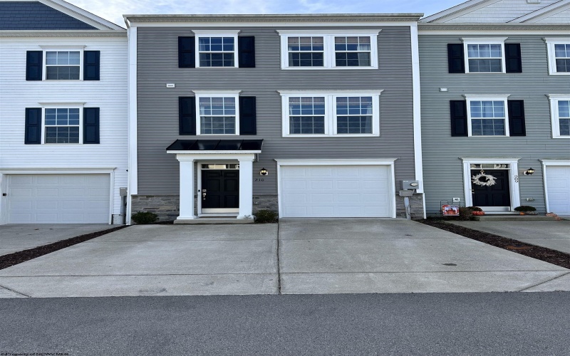 210 Queensbury Court, White Hall, West Virginia 26554, 3 Bedrooms Bedrooms, 6 Rooms Rooms,2 BathroomsBathrooms,Single Family Attached,For Sale,Queensbury,10162430 210 Queensbury Court, White Hall, West Virginia 26554, 3 Bedrooms Bedrooms, 6 Rooms Rooms,2 BathroomsBathrooms,Single Family Attached,For Sale,Queensbury,10162430