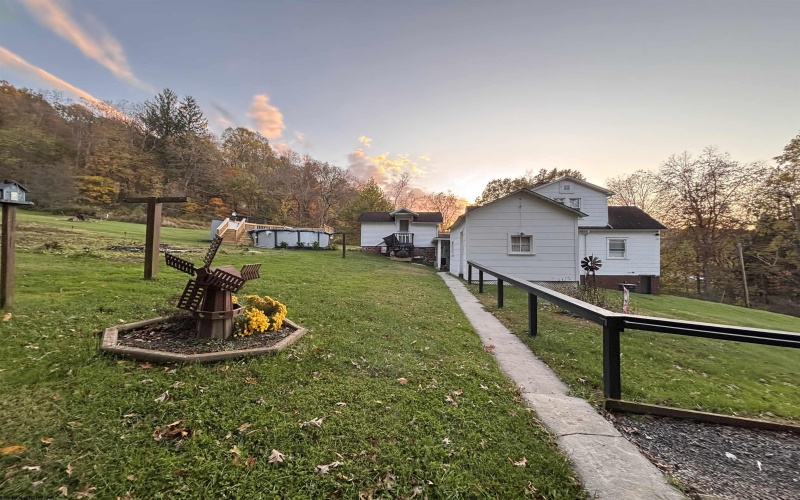 21 WILSON Street, Junior, West Virginia 26275, 4 Bedrooms Bedrooms, 8 Rooms Rooms,2 BathroomsBathrooms,Single Family Detached,For Sale,WILSON,10162225