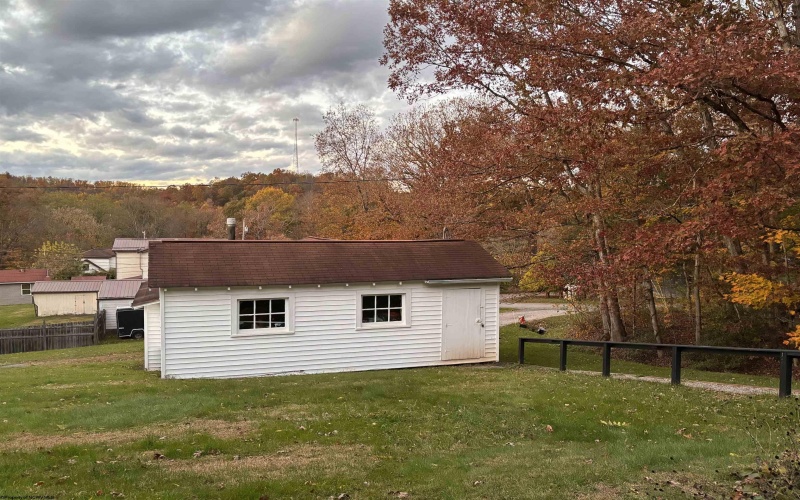 21 WILSON Street, Junior, West Virginia 26275, 4 Bedrooms Bedrooms, 8 Rooms Rooms,2 BathroomsBathrooms,Single Family Detached,For Sale,WILSON,10162225