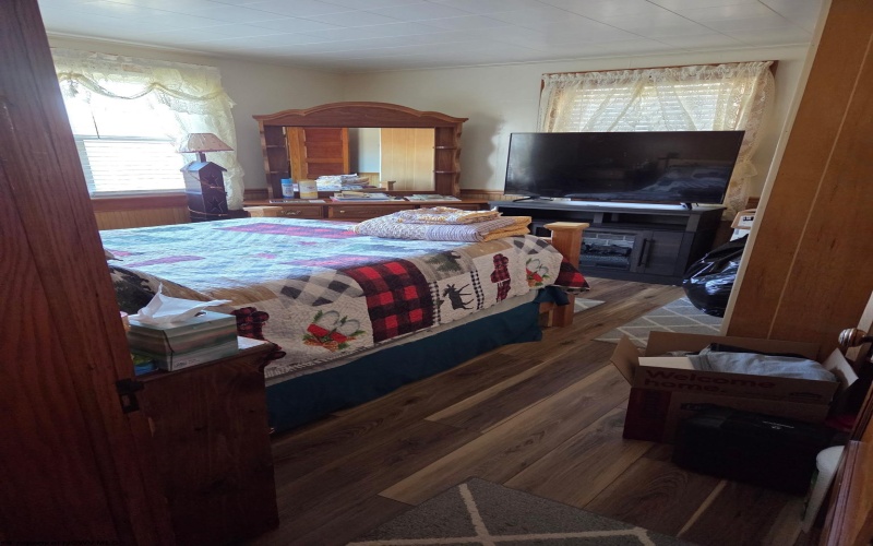 21 WILSON Street, Junior, West Virginia 26275, 4 Bedrooms Bedrooms, 8 Rooms Rooms,2 BathroomsBathrooms,Single Family Detached,For Sale,WILSON,10162225