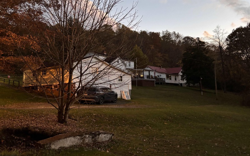 21 WILSON Street, Junior, West Virginia 26275, 4 Bedrooms Bedrooms, 8 Rooms Rooms,2 BathroomsBathrooms,Single Family Detached,For Sale,WILSON,10162225