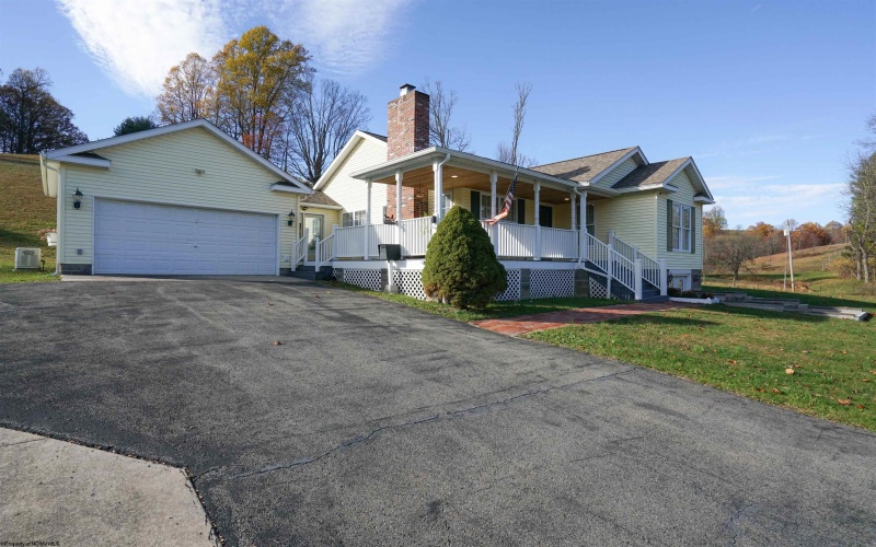 101 Foxmoor Road, Belington, West Virginia 26250, 3 Bedrooms Bedrooms, 6 Rooms Rooms,2 BathroomsBathrooms,Single Family Detached,For Sale,Foxmoor,10162445 101 Foxmoor Road, Belington, West Virginia 26250, 3 Bedrooms Bedrooms, 6 Rooms Rooms,2 BathroomsBathrooms,Single Family Detached,For Sale,Foxmoor,10162445