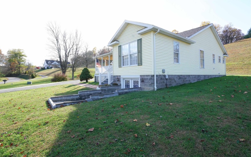101 Foxmoor Road, Belington, West Virginia 26250, 3 Bedrooms Bedrooms, 6 Rooms Rooms,2 BathroomsBathrooms,Single Family Detached,For Sale,Foxmoor,10162445 101 Foxmoor Road, Belington, West Virginia 26250, 3 Bedrooms Bedrooms, 6 Rooms Rooms,2 BathroomsBathrooms,Single Family Detached,For Sale,Foxmoor,10162445