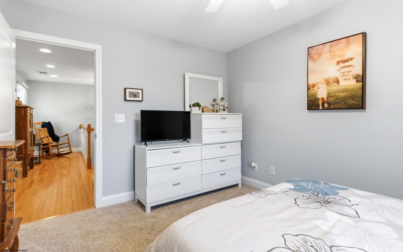 4 Oak Ridge Drive, Morgantown, West Virginia 26508, 3 Bedrooms Bedrooms, 7 Rooms Rooms,3 BathroomsBathrooms,Single Family Attached,For Sale,Oak Ridge,10162443