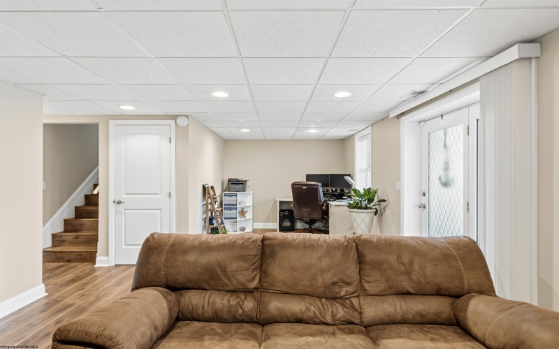 4 Oak Ridge Drive, Morgantown, West Virginia 26508, 3 Bedrooms Bedrooms, 7 Rooms Rooms,3 BathroomsBathrooms,Single Family Attached,For Sale,Oak Ridge,10162443