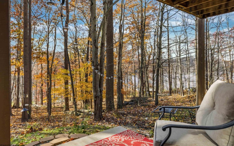 4 Oak Ridge Drive, Morgantown, West Virginia 26508, 3 Bedrooms Bedrooms, 7 Rooms Rooms,3 BathroomsBathrooms,Single Family Attached,For Sale,Oak Ridge,10162443