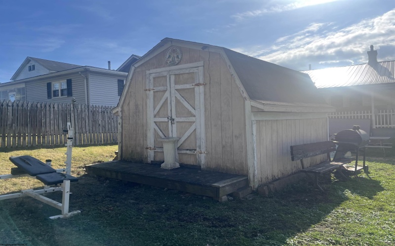 1200/ 1208 Pennsylvania Avenue, Fairmont, West Virginia 26554, ,Multi-unit/income,For Sale,Pennsylvania,10162439