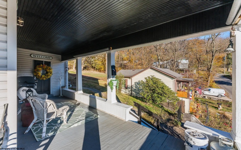 135 Knotts Avenue, Grafton, West Virginia 26354, 3 Bedrooms Bedrooms, 6 Rooms Rooms,1 BathroomBathrooms,Single Family Detached,For Sale,Knotts,10162437