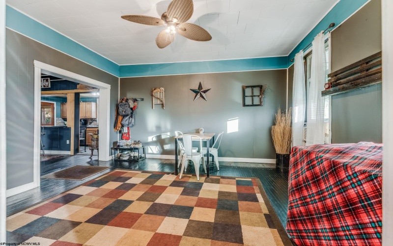 135 Knotts Avenue, Grafton, West Virginia 26354, 3 Bedrooms Bedrooms, 6 Rooms Rooms,1 BathroomBathrooms,Single Family Detached,For Sale,Knotts,10162437