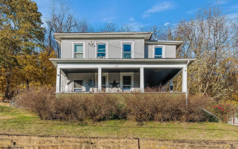 135 Knotts Avenue, Grafton, West Virginia 26354, 3 Bedrooms Bedrooms, 6 Rooms Rooms,1 BathroomBathrooms,Single Family Detached,For Sale,Knotts,10162437