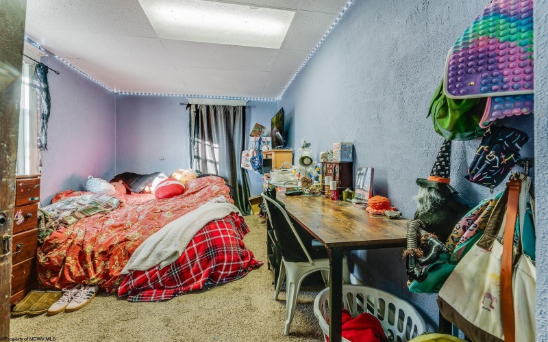 135 Knotts Avenue, Grafton, West Virginia 26354, 3 Bedrooms Bedrooms, 6 Rooms Rooms,1 BathroomBathrooms,Single Family Detached,For Sale,Knotts,10162437