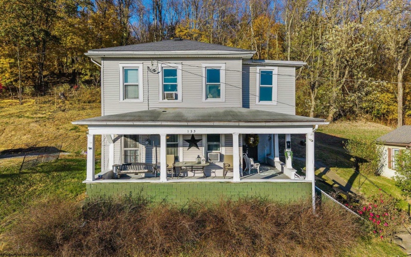 135 Knotts Avenue, Grafton, West Virginia 26354, 3 Bedrooms Bedrooms, 6 Rooms Rooms,1 BathroomBathrooms,Single Family Detached,For Sale,Knotts,10162437