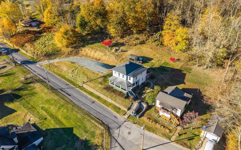 135 Knotts Avenue, Grafton, West Virginia 26354, 3 Bedrooms Bedrooms, 6 Rooms Rooms,1 BathroomBathrooms,Single Family Detached,For Sale,Knotts,10162437