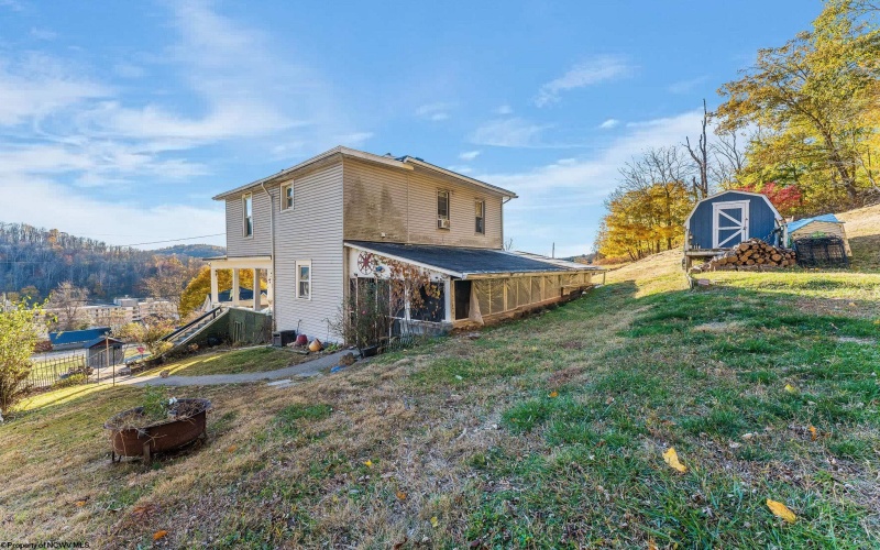 135 Knotts Avenue, Grafton, West Virginia 26354, 3 Bedrooms Bedrooms, 6 Rooms Rooms,1 BathroomBathrooms,Single Family Detached,For Sale,Knotts,10162437