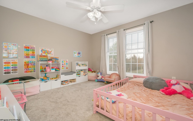 104 Granite Drive, Morgantown, West Virginia 26508, 4 Bedrooms Bedrooms, 8 Rooms Rooms,3 BathroomsBathrooms,Single Family Detached,For Sale,Granite,10162436