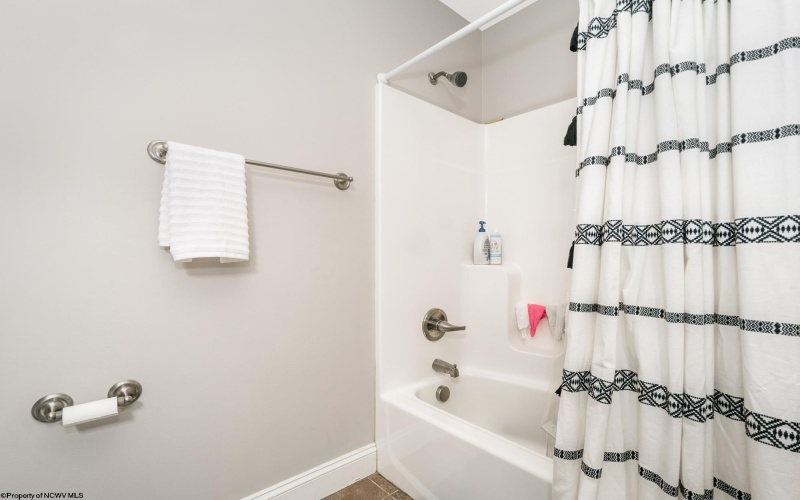 104 Granite Drive, Morgantown, West Virginia 26508, 4 Bedrooms Bedrooms, 8 Rooms Rooms,3 BathroomsBathrooms,Single Family Detached,For Sale,Granite,10162436