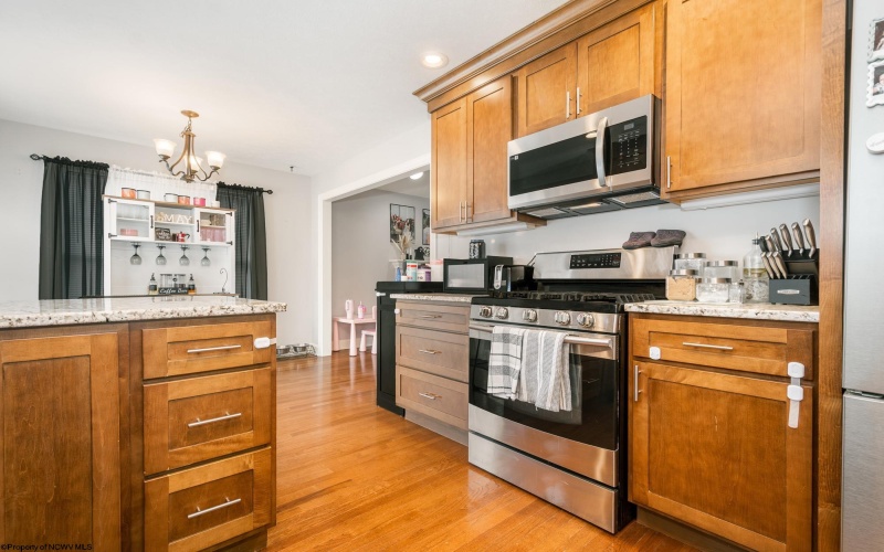 104 Granite Drive, Morgantown, West Virginia 26508, 4 Bedrooms Bedrooms, 8 Rooms Rooms,3 BathroomsBathrooms,Single Family Detached,For Sale,Granite,10162436