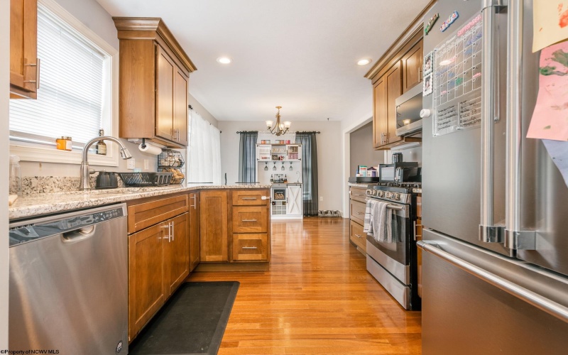 104 Granite Drive, Morgantown, West Virginia 26508, 4 Bedrooms Bedrooms, 8 Rooms Rooms,3 BathroomsBathrooms,Single Family Detached,For Sale,Granite,10162436