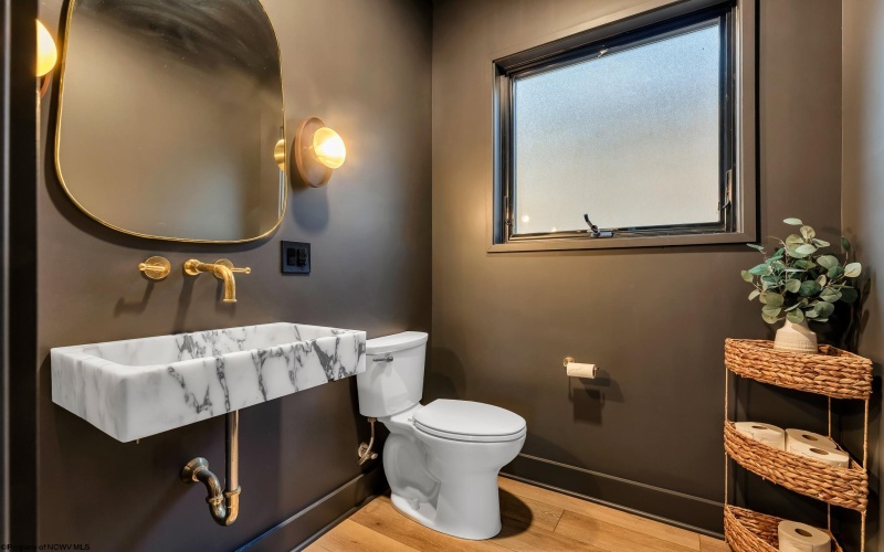 76 Delrose Drive, Morgantown, West Virginia 26508, 4 Bedrooms Bedrooms, 9 Rooms Rooms,3 BathroomsBathrooms,Single Family Detached,For Sale,Delrose,10162449