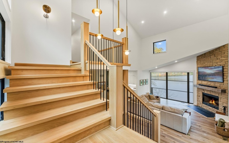 76 Delrose Drive, Morgantown, West Virginia 26508, 4 Bedrooms Bedrooms, 9 Rooms Rooms,3 BathroomsBathrooms,Single Family Detached,For Sale,Delrose,10162449