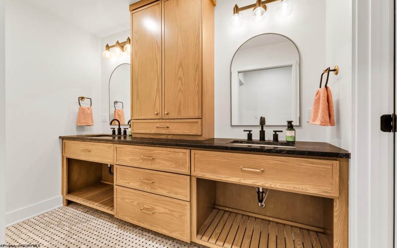 76 Delrose Drive, Morgantown, West Virginia 26508, 4 Bedrooms Bedrooms, 9 Rooms Rooms,3 BathroomsBathrooms,Single Family Detached,For Sale,Delrose,10162449