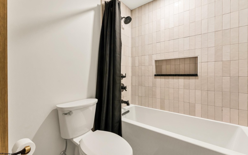 76 Delrose Drive, Morgantown, West Virginia 26508, 4 Bedrooms Bedrooms, 9 Rooms Rooms,3 BathroomsBathrooms,Single Family Detached,For Sale,Delrose,10162449