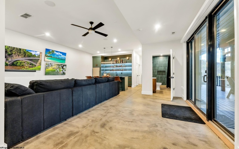 76 Delrose Drive, Morgantown, West Virginia 26508, 4 Bedrooms Bedrooms, 9 Rooms Rooms,3 BathroomsBathrooms,Single Family Detached,For Sale,Delrose,10162449