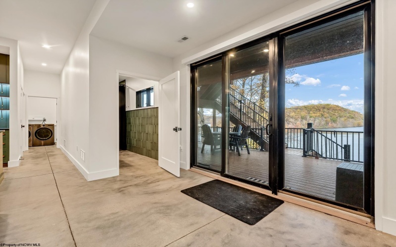 76 Delrose Drive, Morgantown, West Virginia 26508, 4 Bedrooms Bedrooms, 9 Rooms Rooms,3 BathroomsBathrooms,Single Family Detached,For Sale,Delrose,10162449