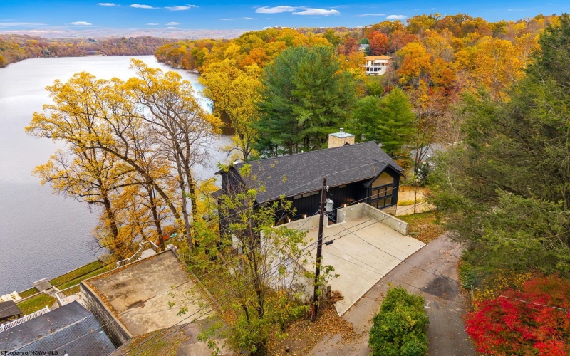 76 Delrose Drive, Morgantown, West Virginia 26508, 4 Bedrooms Bedrooms, 9 Rooms Rooms,3 BathroomsBathrooms,Single Family Detached,For Sale,Delrose,10162449