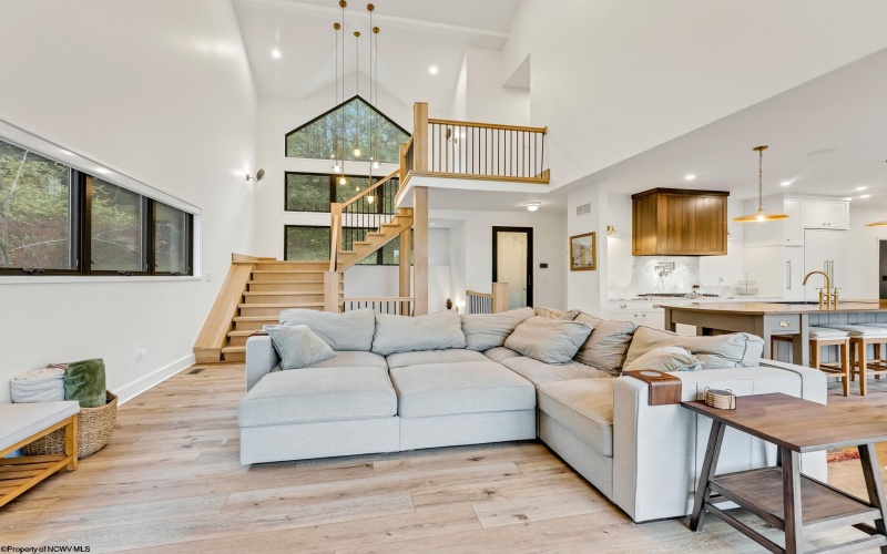 76 Delrose Drive, Morgantown, West Virginia 26508, 4 Bedrooms Bedrooms, 9 Rooms Rooms,3 BathroomsBathrooms,Single Family Detached,For Sale,Delrose,10162449