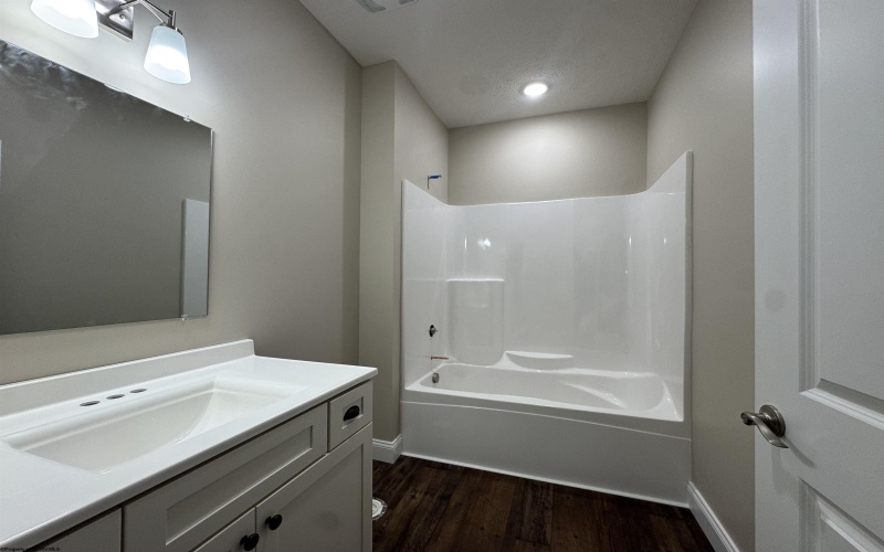 134 Kimberly Circle, Fairmont, West Virginia 26554, 3 Bedrooms Bedrooms, 7 Rooms Rooms,2 BathroomsBathrooms,Single Family Detached,For Sale,Kimberly,10162448