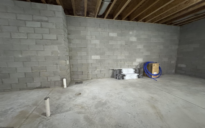 134 Kimberly Circle, Fairmont, West Virginia 26554, 3 Bedrooms Bedrooms, 7 Rooms Rooms,2 BathroomsBathrooms,Single Family Detached,For Sale,Kimberly,10162448