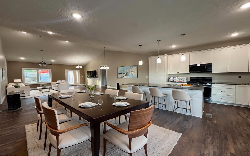 134 Kimberly Circle, Fairmont, West Virginia 26554, 3 Bedrooms Bedrooms, 7 Rooms Rooms,2 BathroomsBathrooms,Single Family Detached,For Sale,Kimberly,10162448