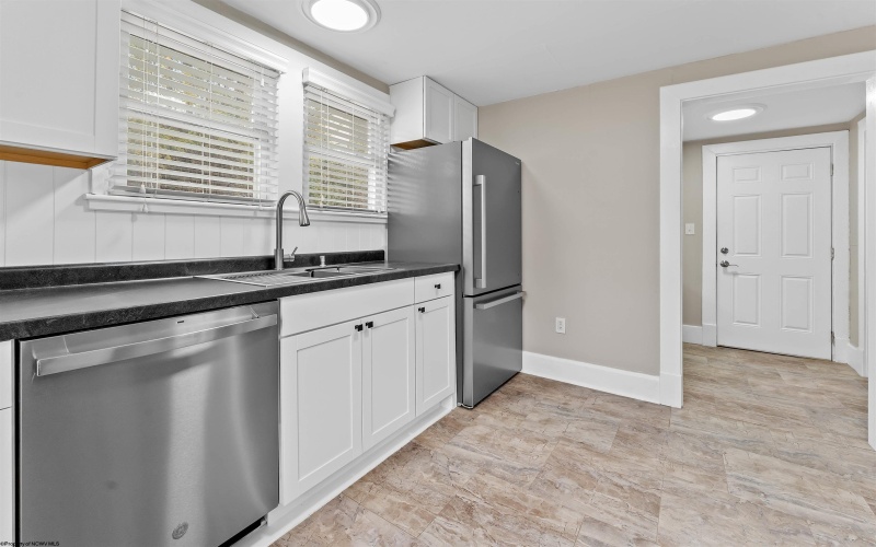 1109 Gaston Avenue, Fairmont, West Virginia 26554, 3 Bedrooms Bedrooms, 6 Rooms Rooms,1 BathroomBathrooms,Single Family Detached,For Sale,Gaston,10162468 1109 Gaston Avenue, Fairmont, West Virginia 26554, 3 Bedrooms Bedrooms, 6 Rooms Rooms,1 BathroomBathrooms,Single Family Detached,For Sale,Gaston,10162468