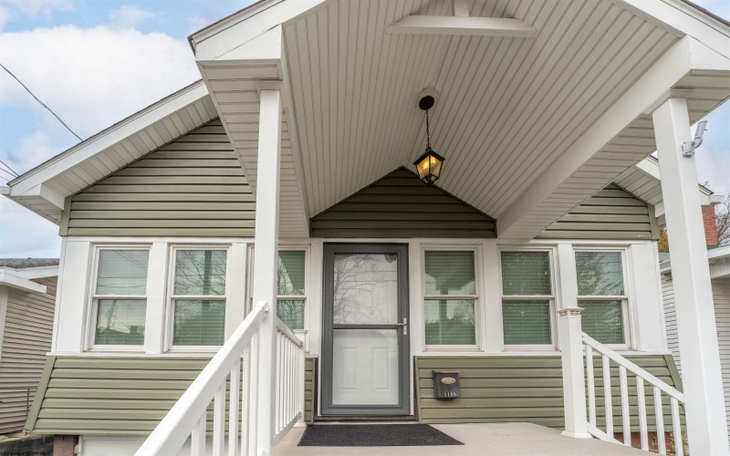 1109 Gaston Avenue, Fairmont, West Virginia 26554, 3 Bedrooms Bedrooms, 6 Rooms Rooms,1 BathroomBathrooms,Single Family Detached,For Sale,Gaston,10162468 1109 Gaston Avenue, Fairmont, West Virginia 26554, 3 Bedrooms Bedrooms, 6 Rooms Rooms,1 BathroomBathrooms,Single Family Detached,For Sale,Gaston,10162468